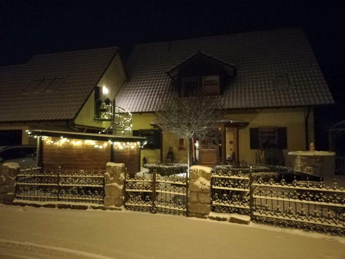 Sweet Home Suite Hallerndorf Экстерьер фото